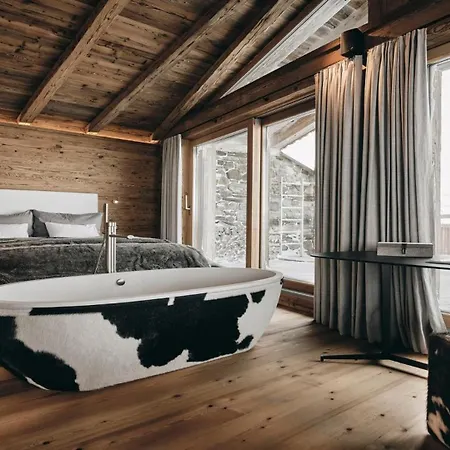 Quiet Location In The Middle Of The Ski Chalet *